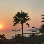 International Σαράντα