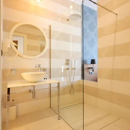 International 3* Saranda