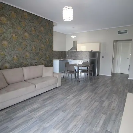 International Saranda